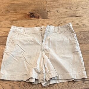 LOFT Women's Cream Shorts